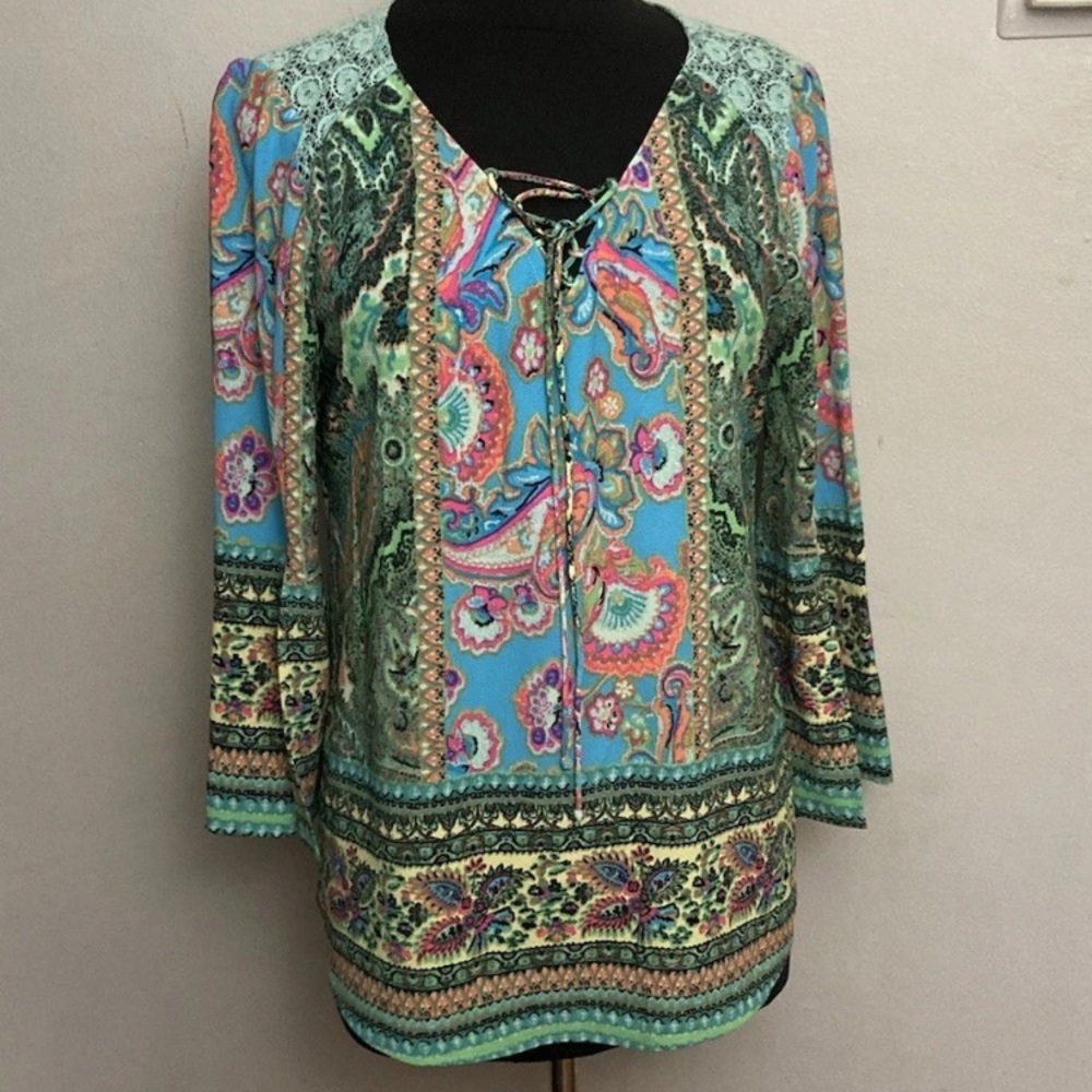 9-8 Figueroa & Flower blouse Top Floral Crochet Medium NWT green